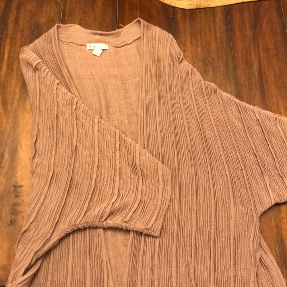 NEVER WORN! Short sleeved cardigan